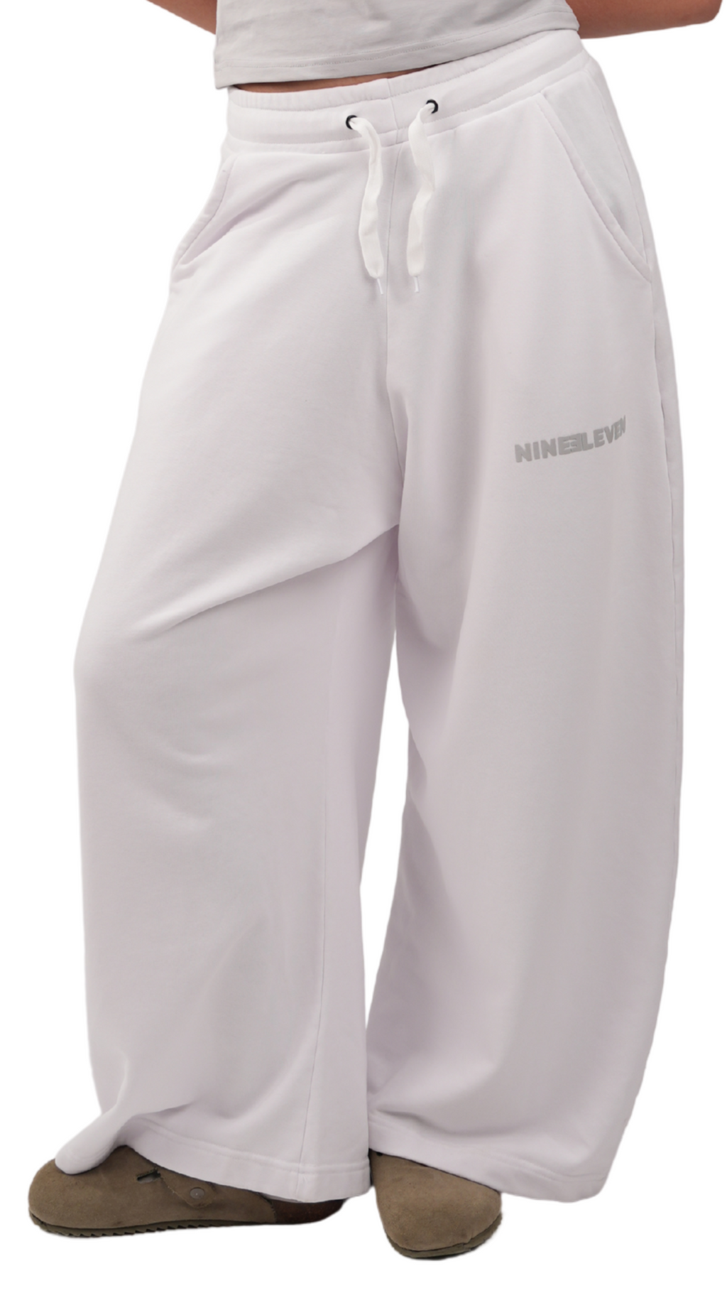 WHITE PANTS